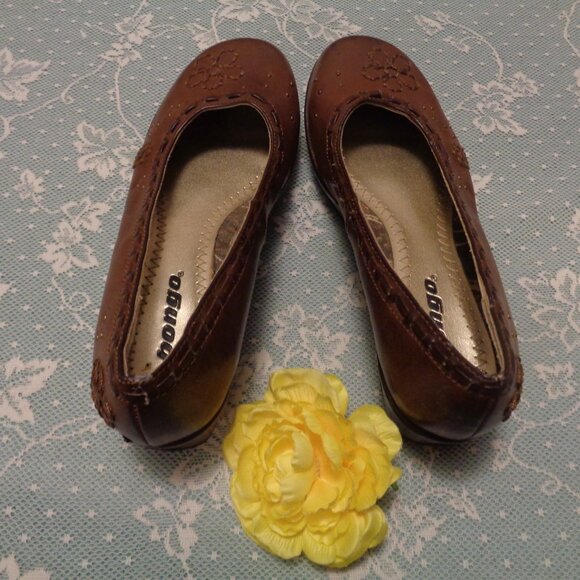 PRETTY GIRL TOOLED TEXTURED LEATHER LOOK WEDGED SHOES 7 - Picture 5 of 12